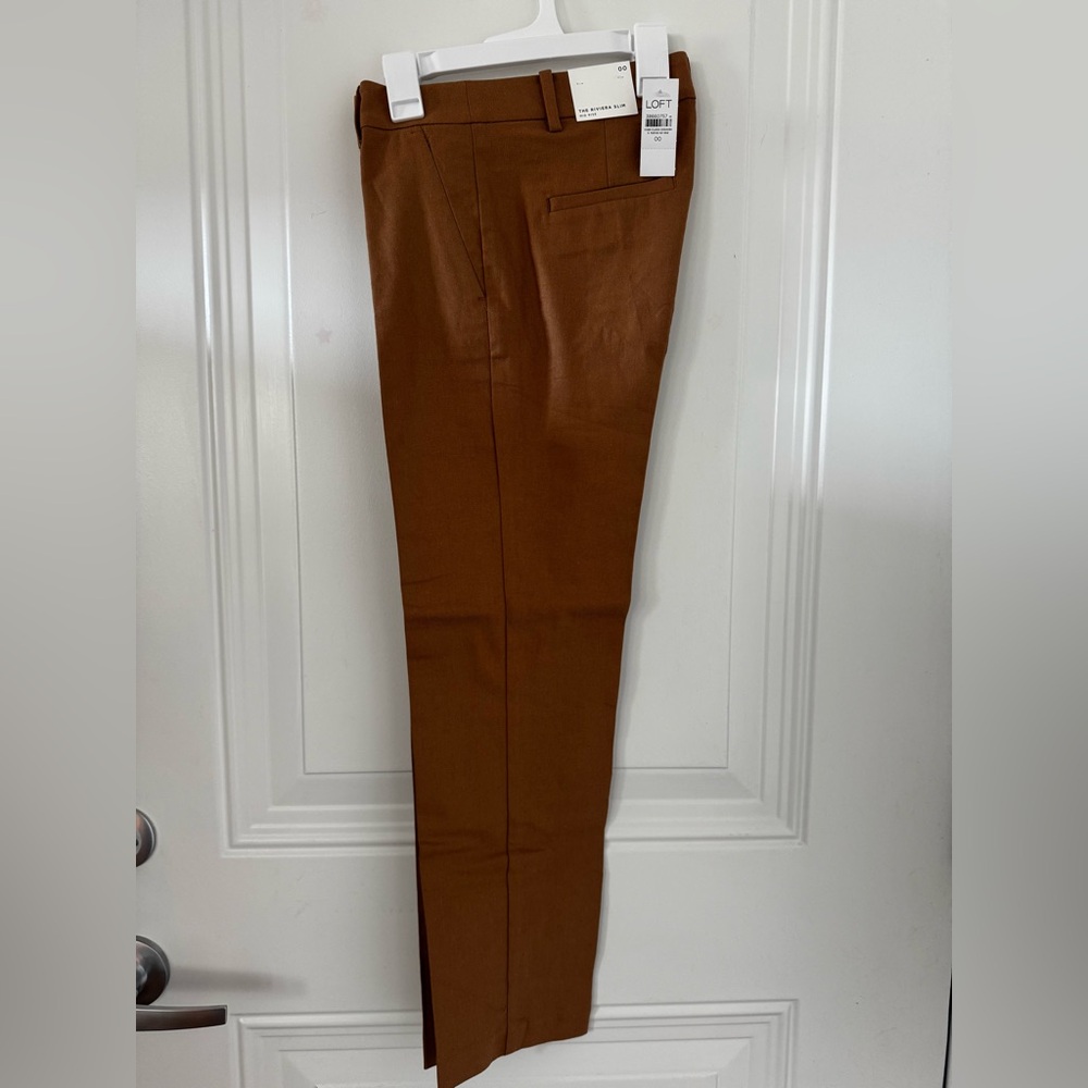 NWT LOFT Riviera Slim Mid Rise Trousers in Tan